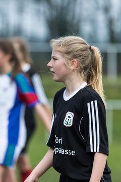 Bild 168 - wBJ SV Henstedt Ulzburg - TSV Sch�nberg : Ergebnis: 5:2